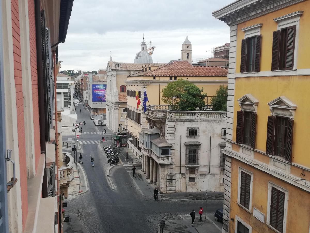 Casa Tiffany Piazza Di Spagna โรม ภายนอก รูปภาพ